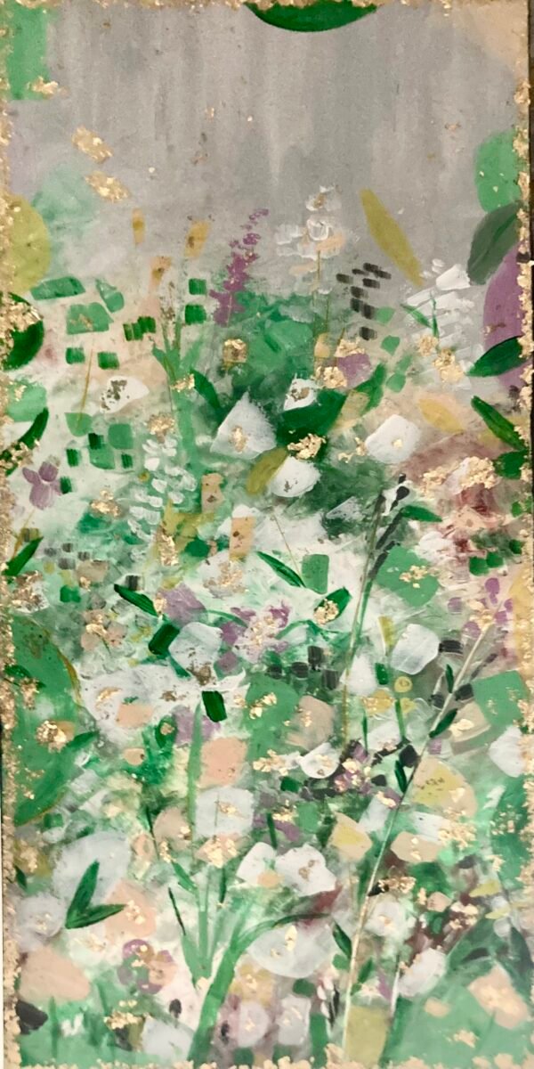 Œuvre abstraite d'inspiration végétale. Peinture acrylique faite au couteau et à la feuille dorée. Version imagée d'un bouquet de fleurs et de feuilles. Cette œuvre illustre la joie et la sérénité. Comme une sorte de belle récompense après un travail acharné. Un écrin de calme, de verdure et de soulagement. Un choix de couleurs apaisantes, jonglant entre des teintes nudes et différentes nuances de vert. Une véritable bouffée de chlorophylle régénératrice. Cette toile moderne donnera une touche zen et moderne à n'importe quel intérieur. Lorsque vous aurez un succès, ayez un regard pour cette œuvre qui vous rappellera constamment votre réussite. Dimensions : 100x50 cm Cadre : Bois doré, posé par l'encadreur Dominique Le Gal, Concarneau.